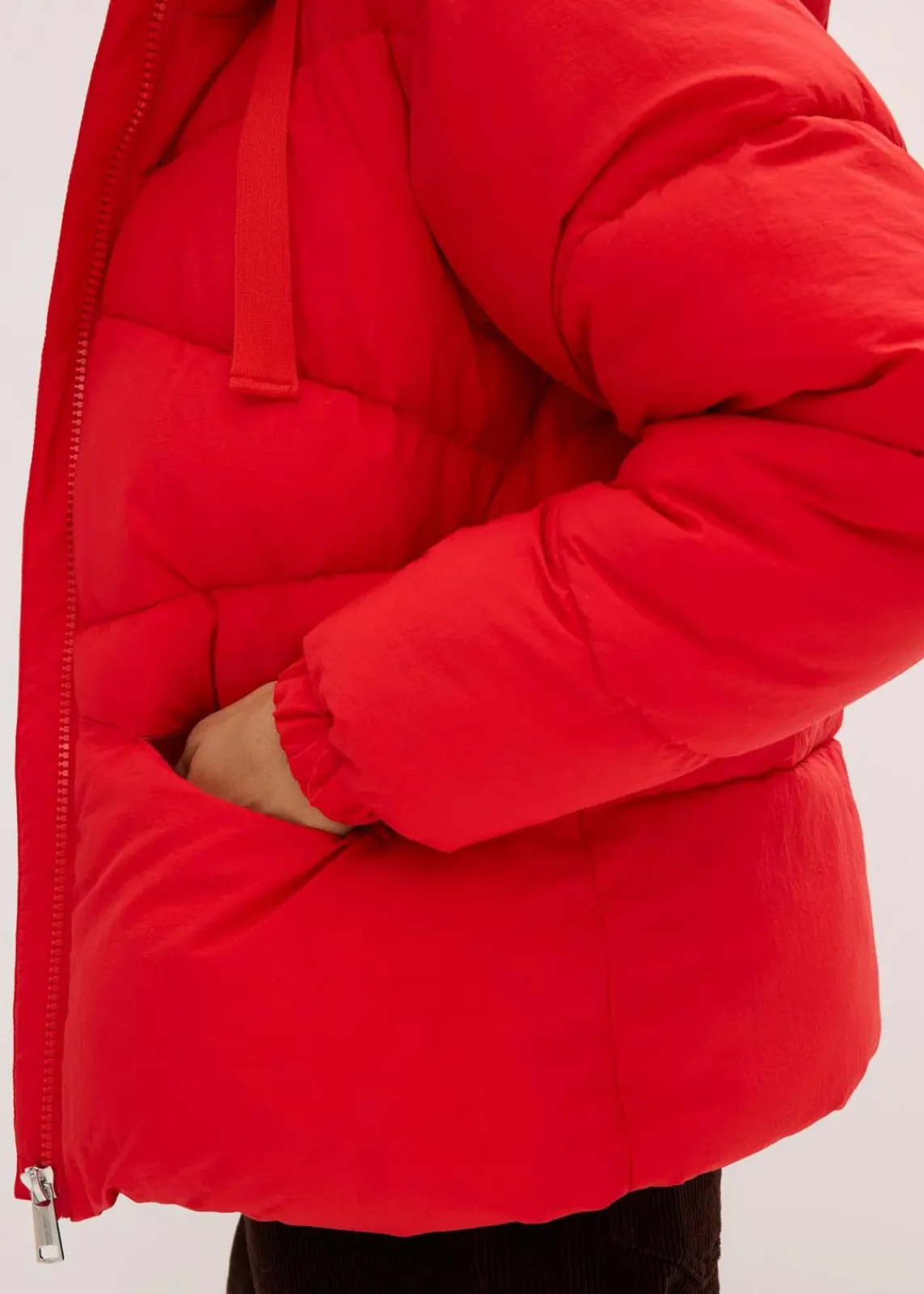 bonprix Jacken & Mäntel|Bekleidung·Hosen^Wasserabweisende Steppjacke lavarot