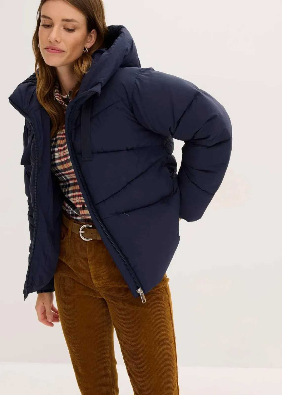 bonprix Jacken & Mäntel|Bekleidung·Hosen^Wasserabweisende Steppjacke tintenblau