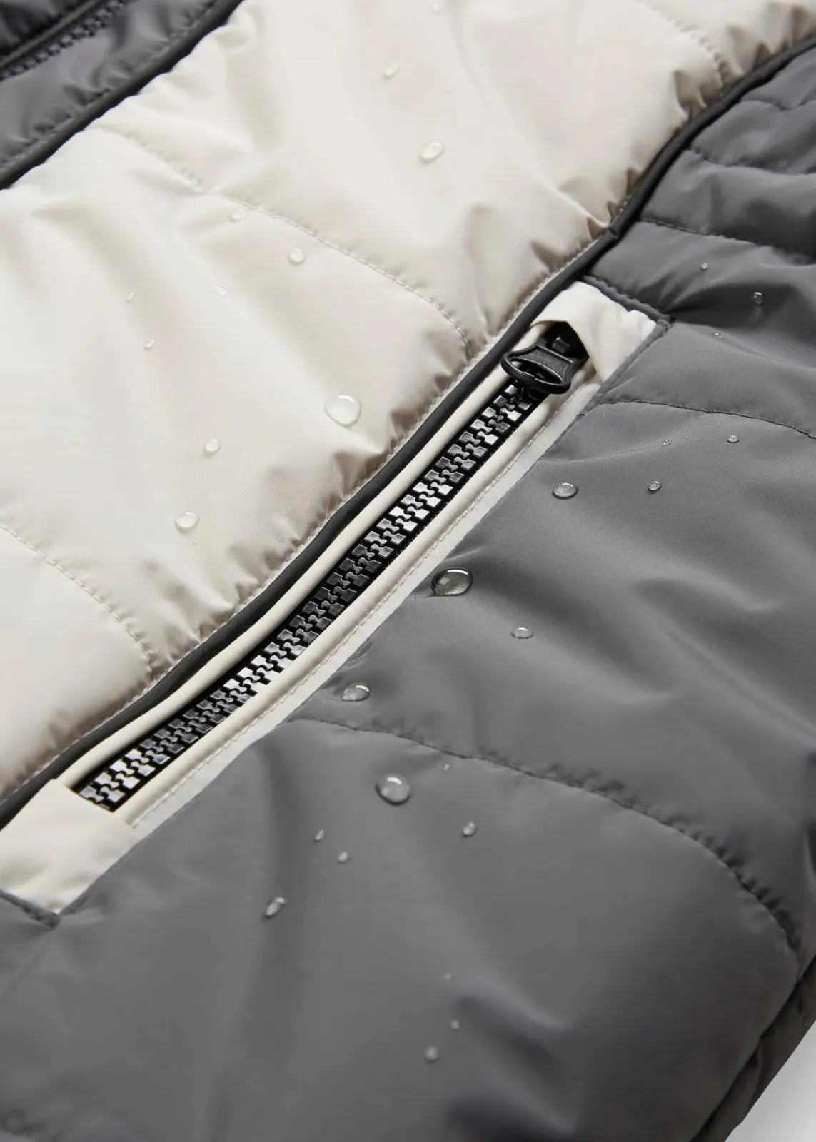 bonprix Bekleidung·Hosen|Jacken & Mäntel^wasserabweisender Outdoor-Kurzmantel mit Fellimitat silber/schiefergrau