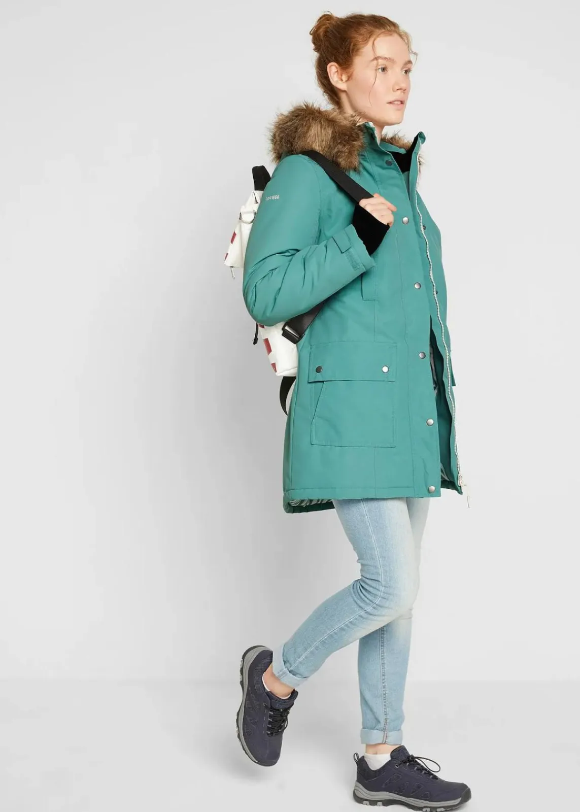 bonprix Bekleidung·Hosen|Nachhaltigere Materialien^wasserdichte Outdoor-Funktions-Jacke mit Kapuze rauchsalbei
