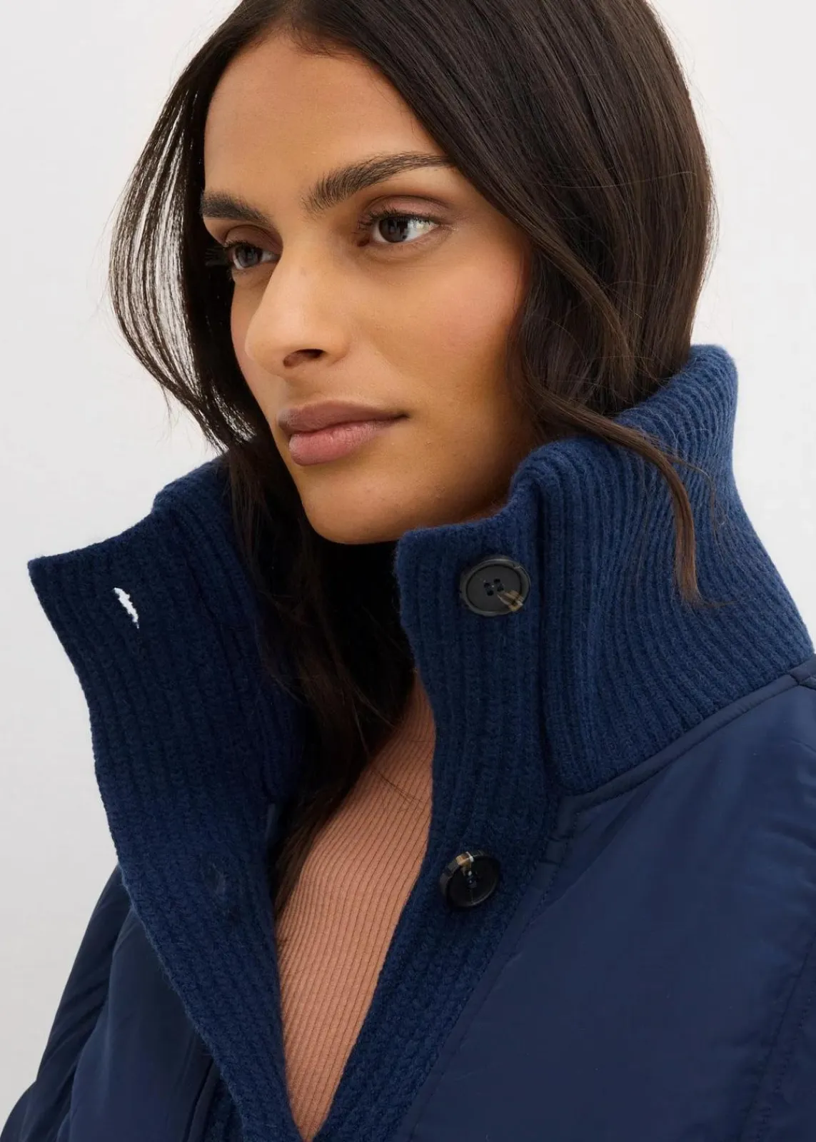 bonprix Nachhaltigere Materialien|Jacken & Mäntel^Wattierte Jacke mit Strickbündchen dunkelblau