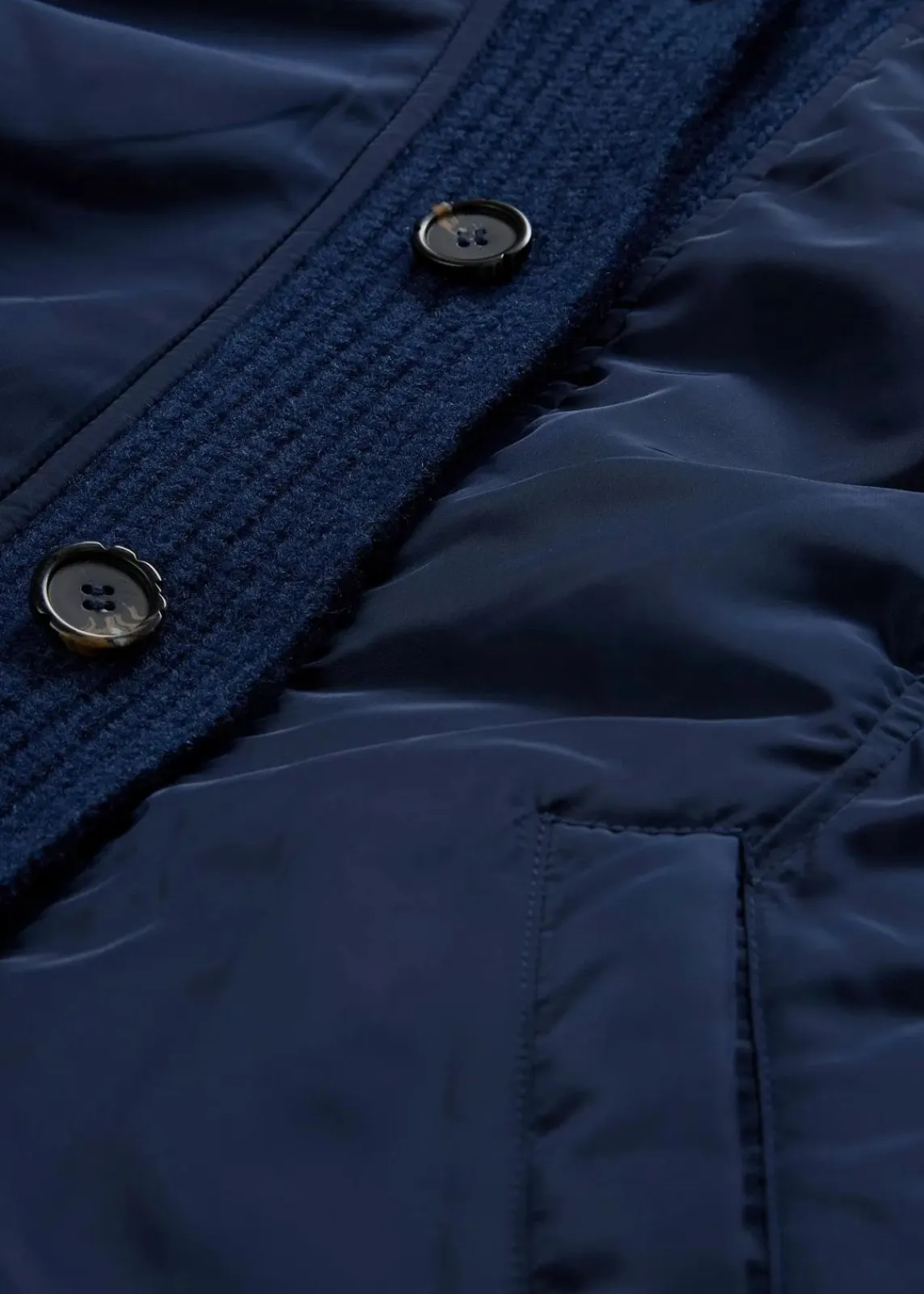 bonprix Nachhaltigere Materialien|Jacken & Mäntel^Wattierte Jacke mit Strickbündchen dunkelblau