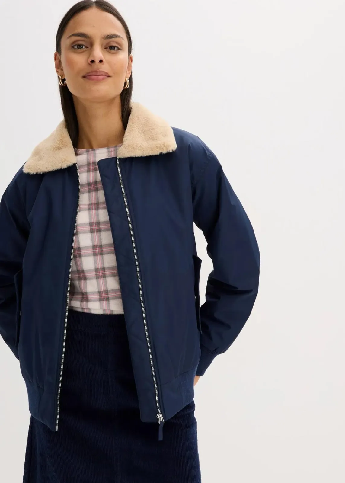 bonprix Bekleidung·Hosen|Jacken & Mäntel^Wattierte Outdoorjacke tintenblau