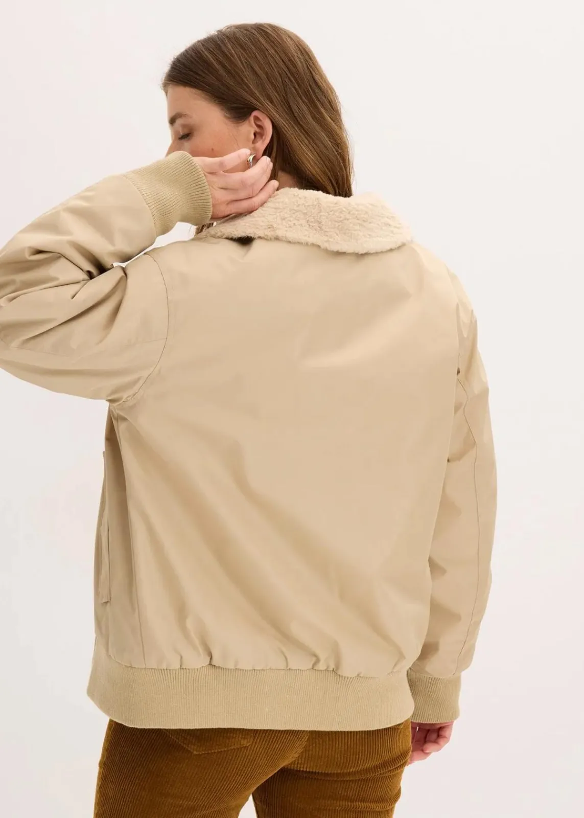 bonprix Nachhaltigere Materialien|Jacken & Mäntel^Wattierte Outdoorjacke hellkhaki
