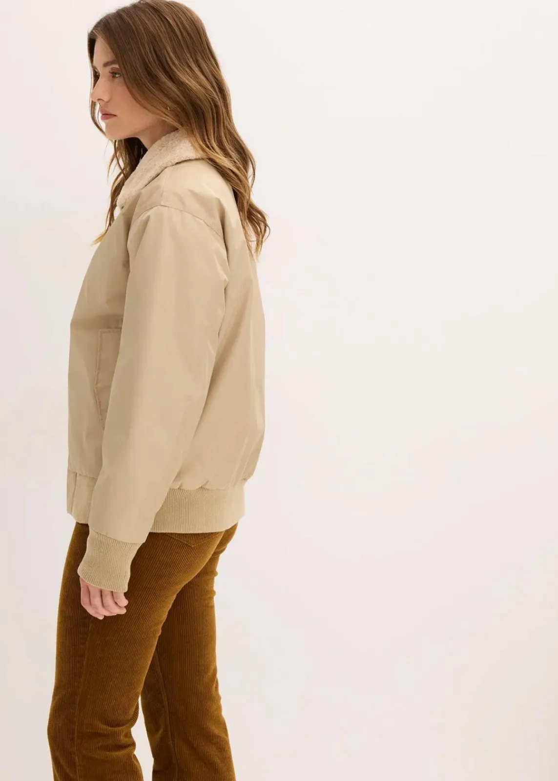 bonprix Nachhaltigere Materialien|Jacken & Mäntel^Wattierte Outdoorjacke hellkhaki