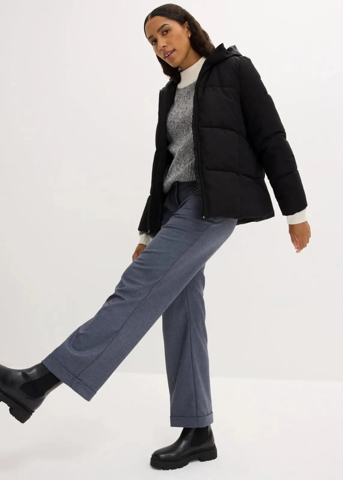 bonprix Bekleidung·Hosen|Jacken & Mäntel^Wattierte Steppjacke, kurz schwarz