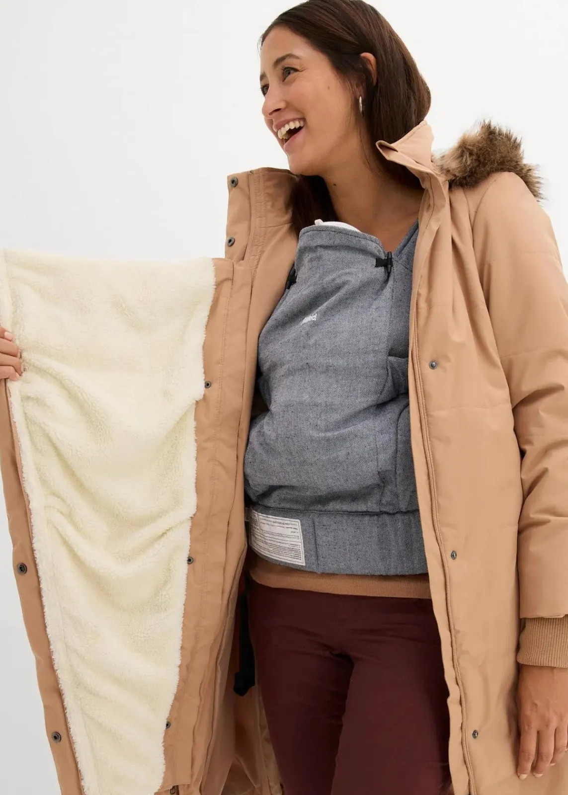 bonprix Nachhaltigere Materialien|Umstandsmode^Wattierter 3-in-1 Umstands- und Tragemantel camel
