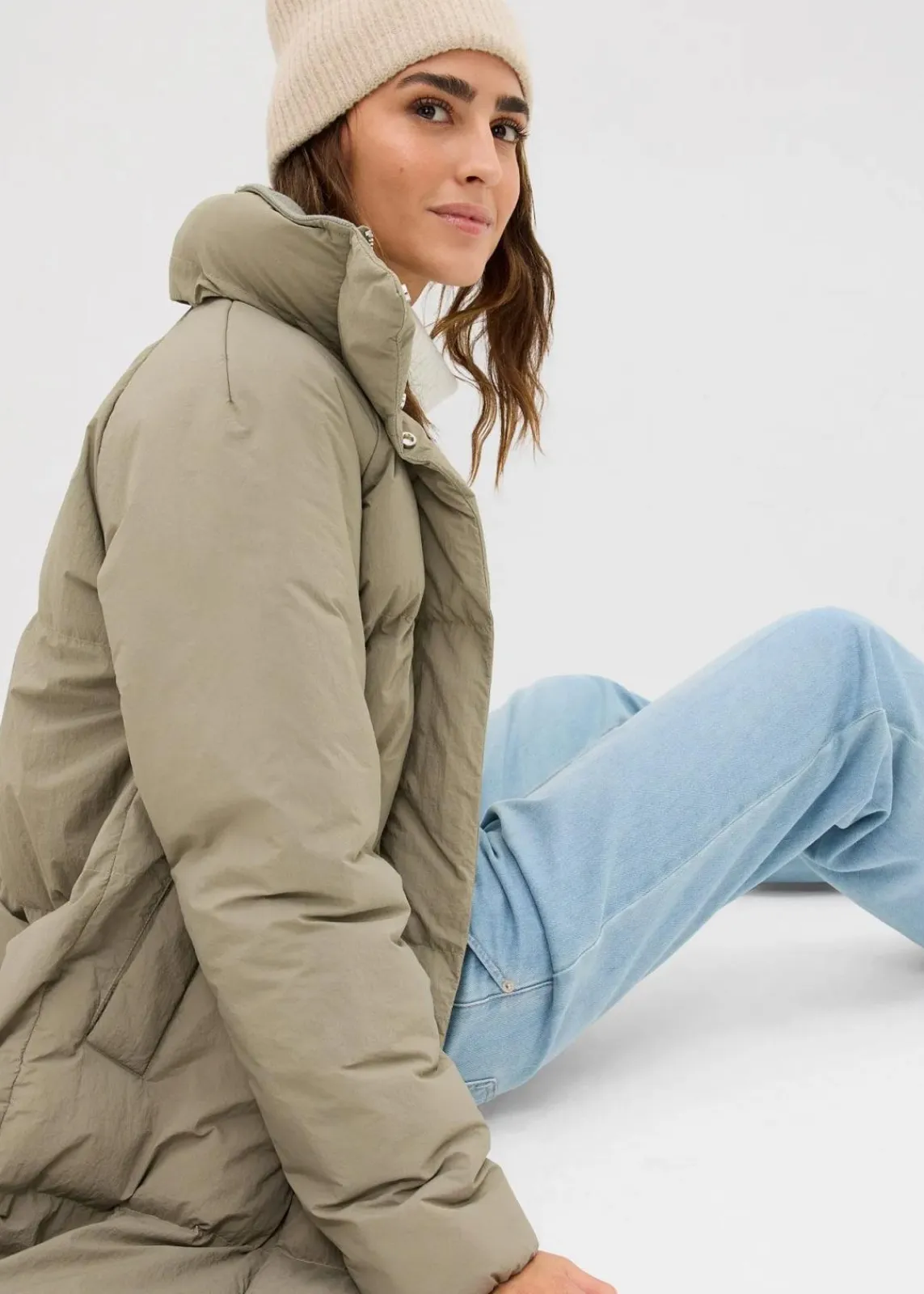 bonprix Bekleidung·Hosen|Jacken & Mäntel^Wattierter Steppmantel raucholiv