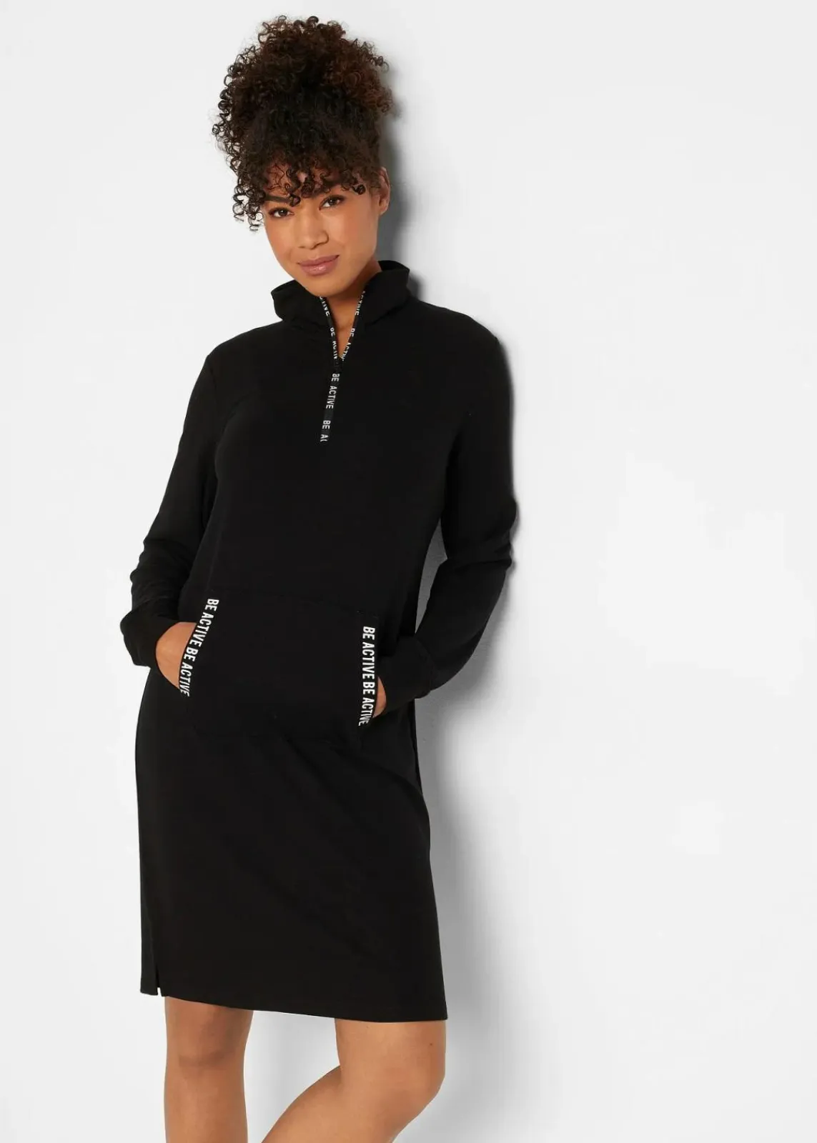bonprix Bekleidung·Blusen & Tuniken|Bekleidung·Pullover & Strickjacken^Weiches Sweatkleid schwarz bedruckt