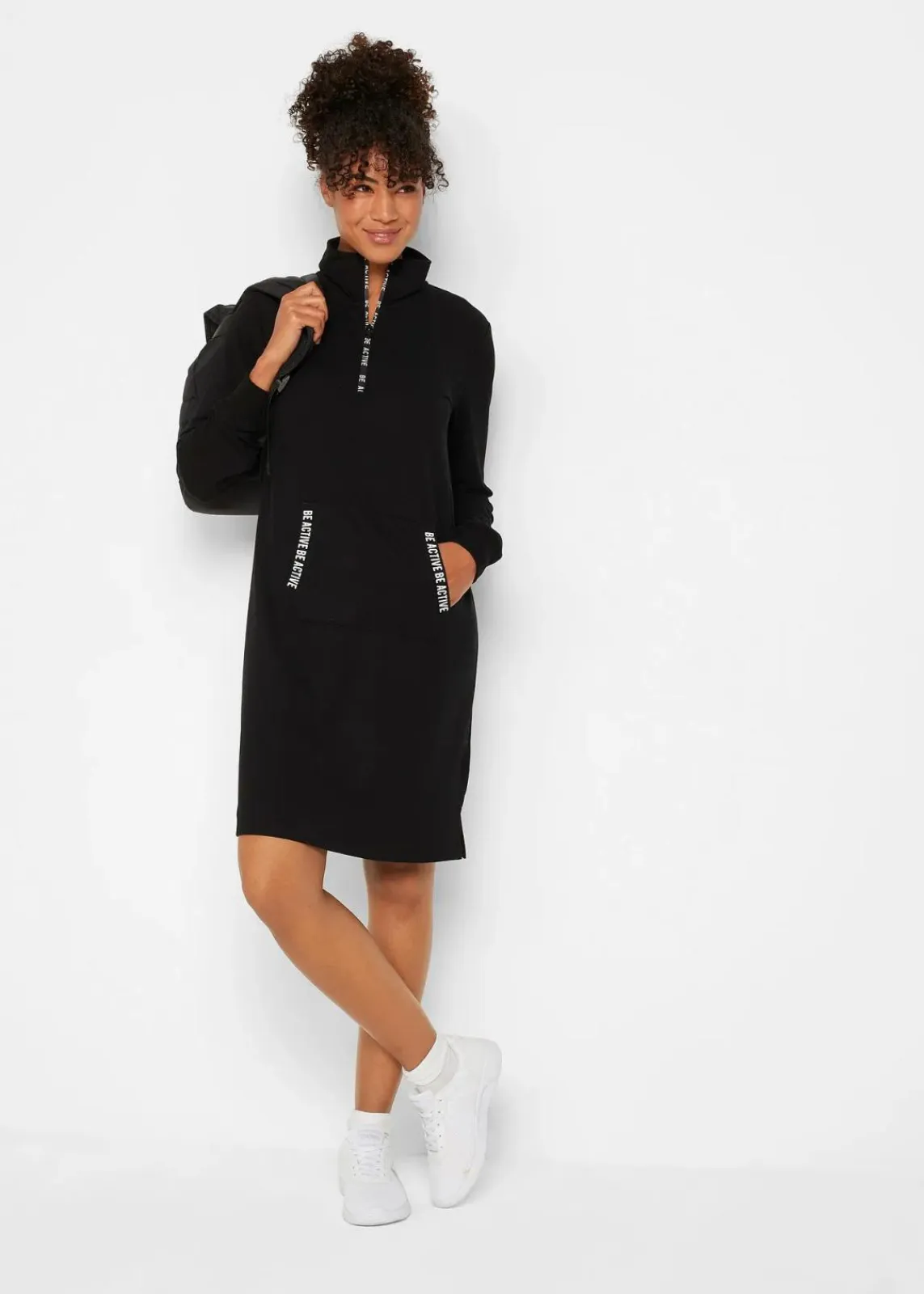 bonprix Bekleidung·Blusen & Tuniken|Bekleidung·Pullover & Strickjacken^Weiches Sweatkleid schwarz bedruckt