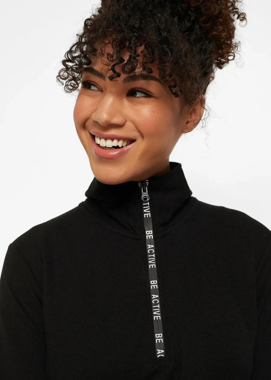 bonprix Bekleidung·Blusen & Tuniken|Bekleidung·Pullover & Strickjacken^Weiches Sweatkleid schwarz bedruckt
