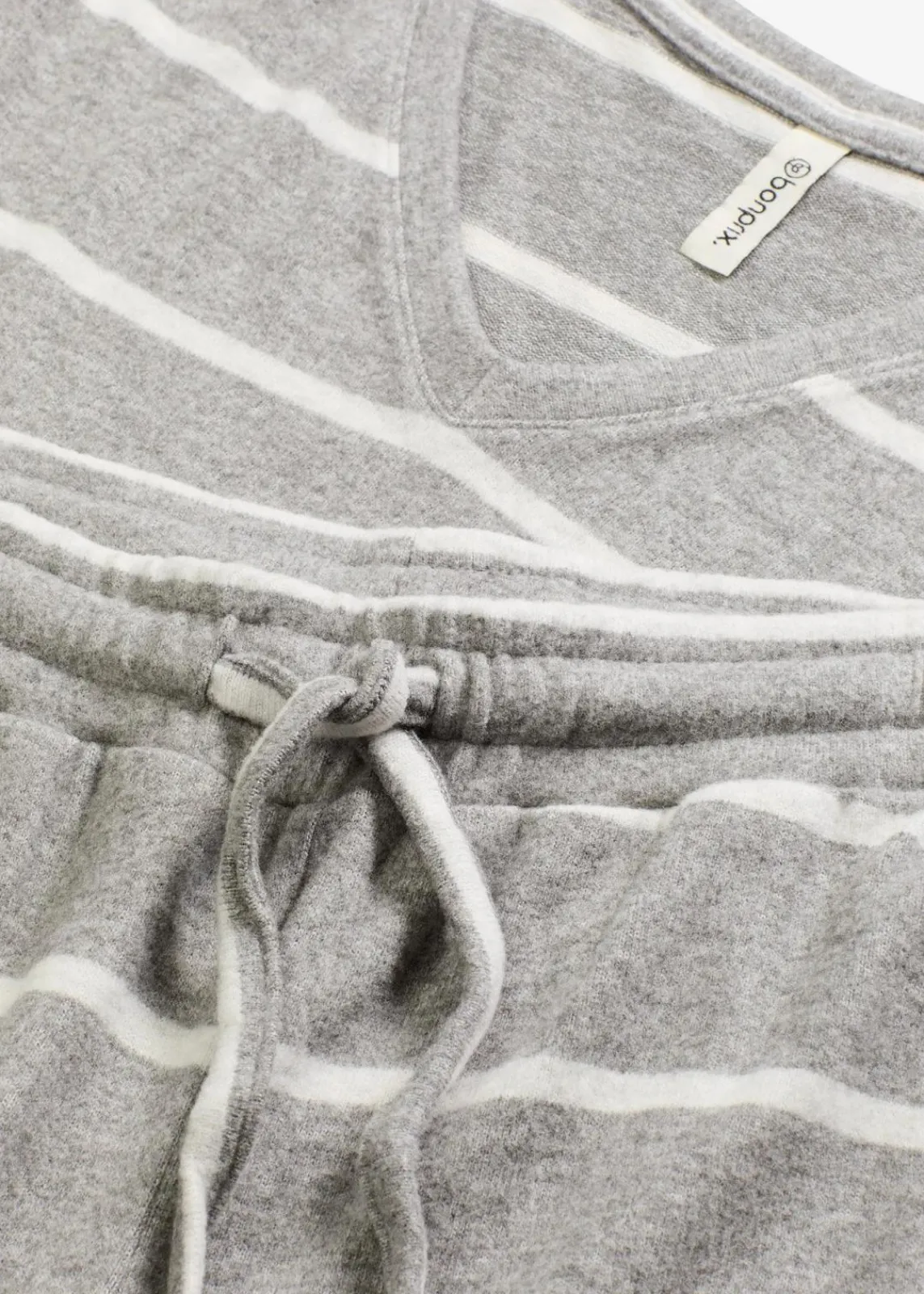 bonprix Wäsche·Homewear|Wäsche·Nachtwäsche^Weit geschnittener Loungewear Hausanzug aus weichem Material grau meliert/naturmeliert gestreift