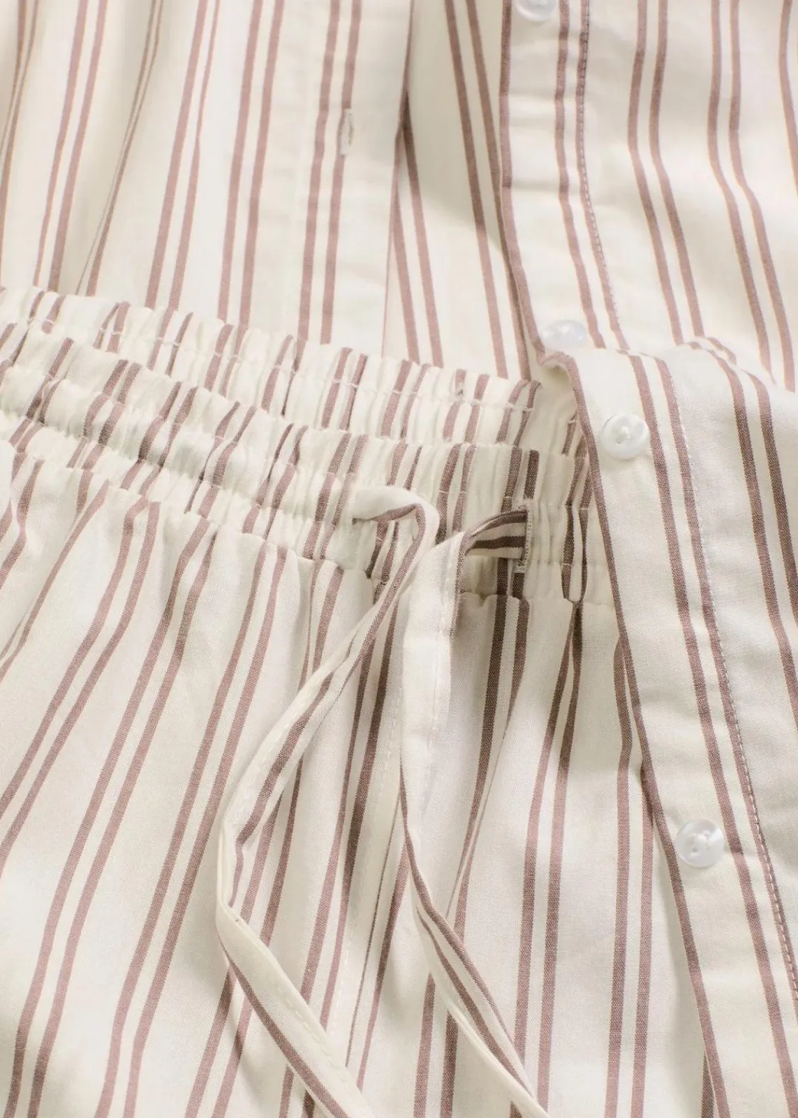 bonprix Wäsche·Homewear|Wäsche·Nachtwäsche^Weit geschnittener Loungewear Hausanzug aus gewebter Baumwolle natur/mattbraun gestreift
