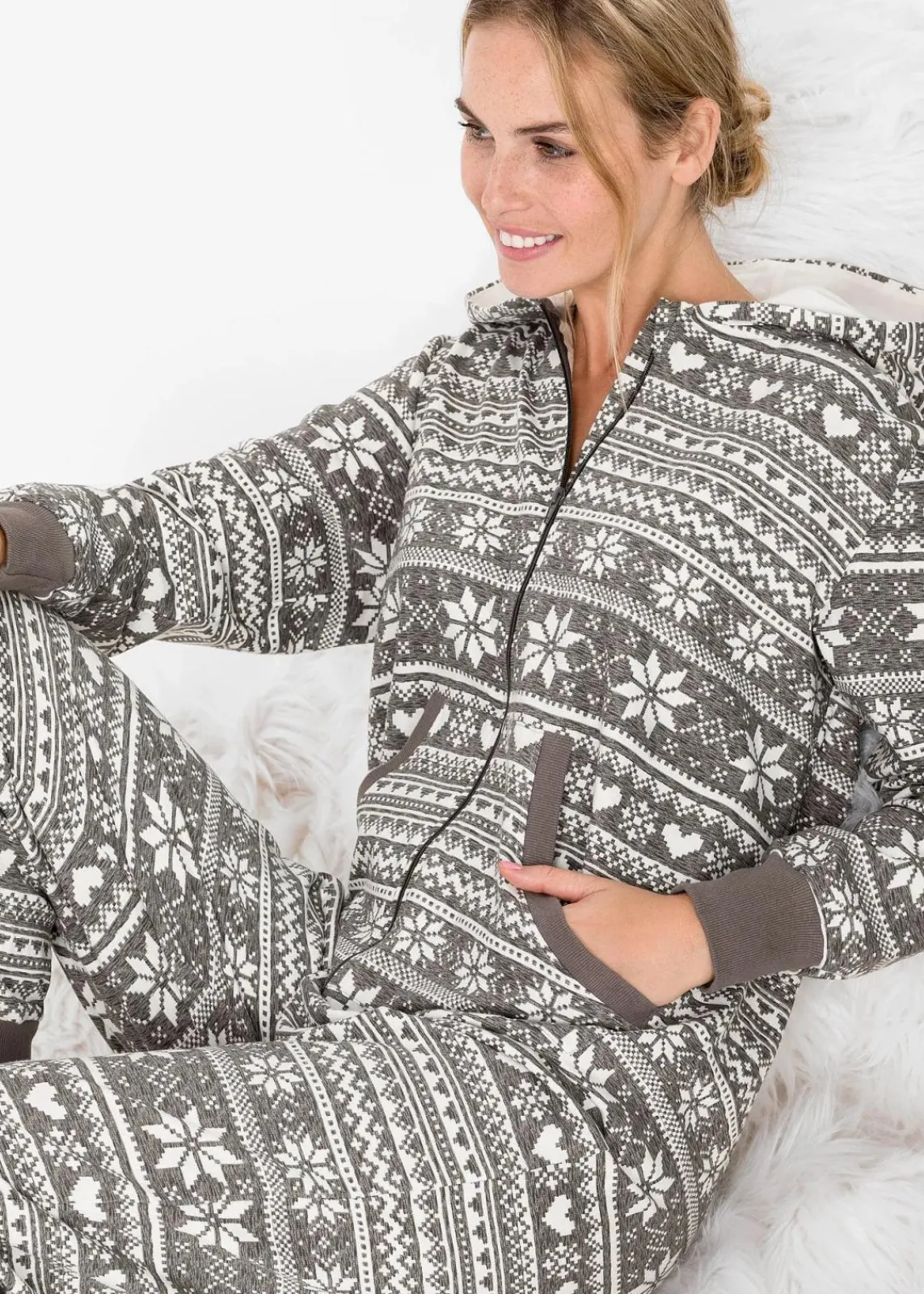 bonprix Wäsche·Homewear|Wäsche·Nachtwäsche^Weit geschnittener Loungewear Overall aus Sweatware grau meliert/wollweiß gemustert