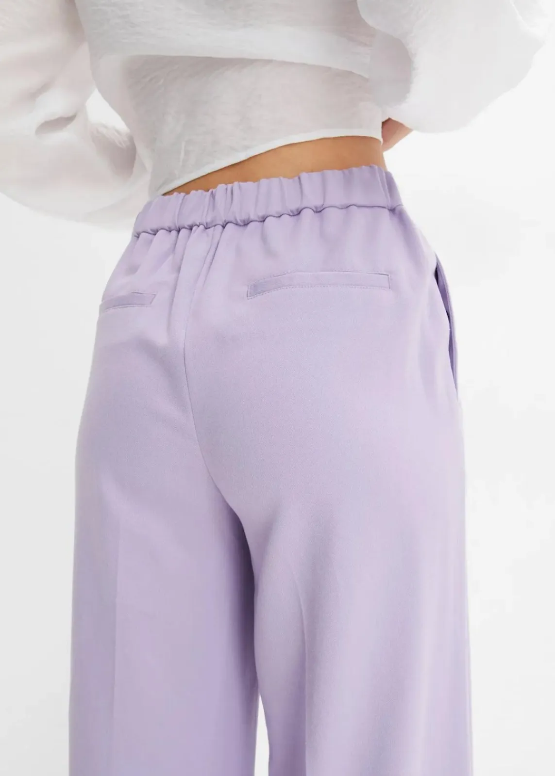 bonprix Nachhaltigere Materialien|Hosen^Weite Bundfaltenhose hellviolett