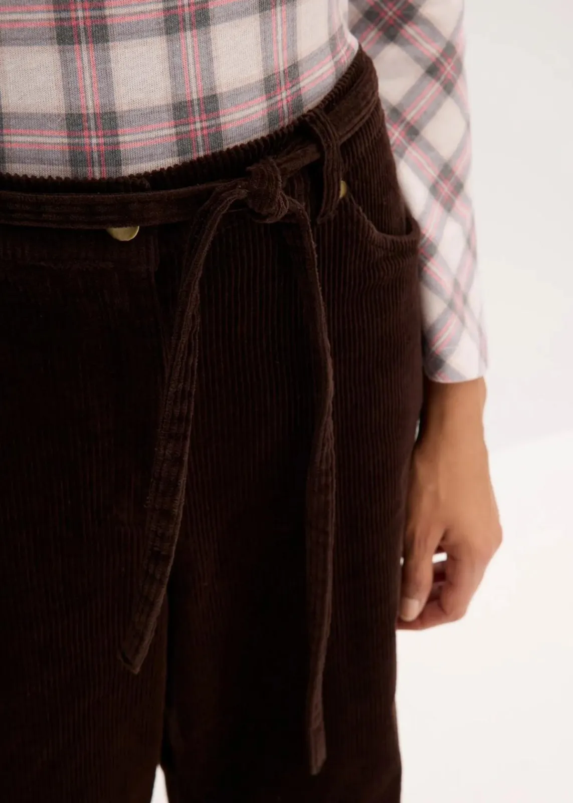 bonprix Bekleidung·Kleider|Hosen^Weite Cordhose mit Bindegürtel dunkelbraun
