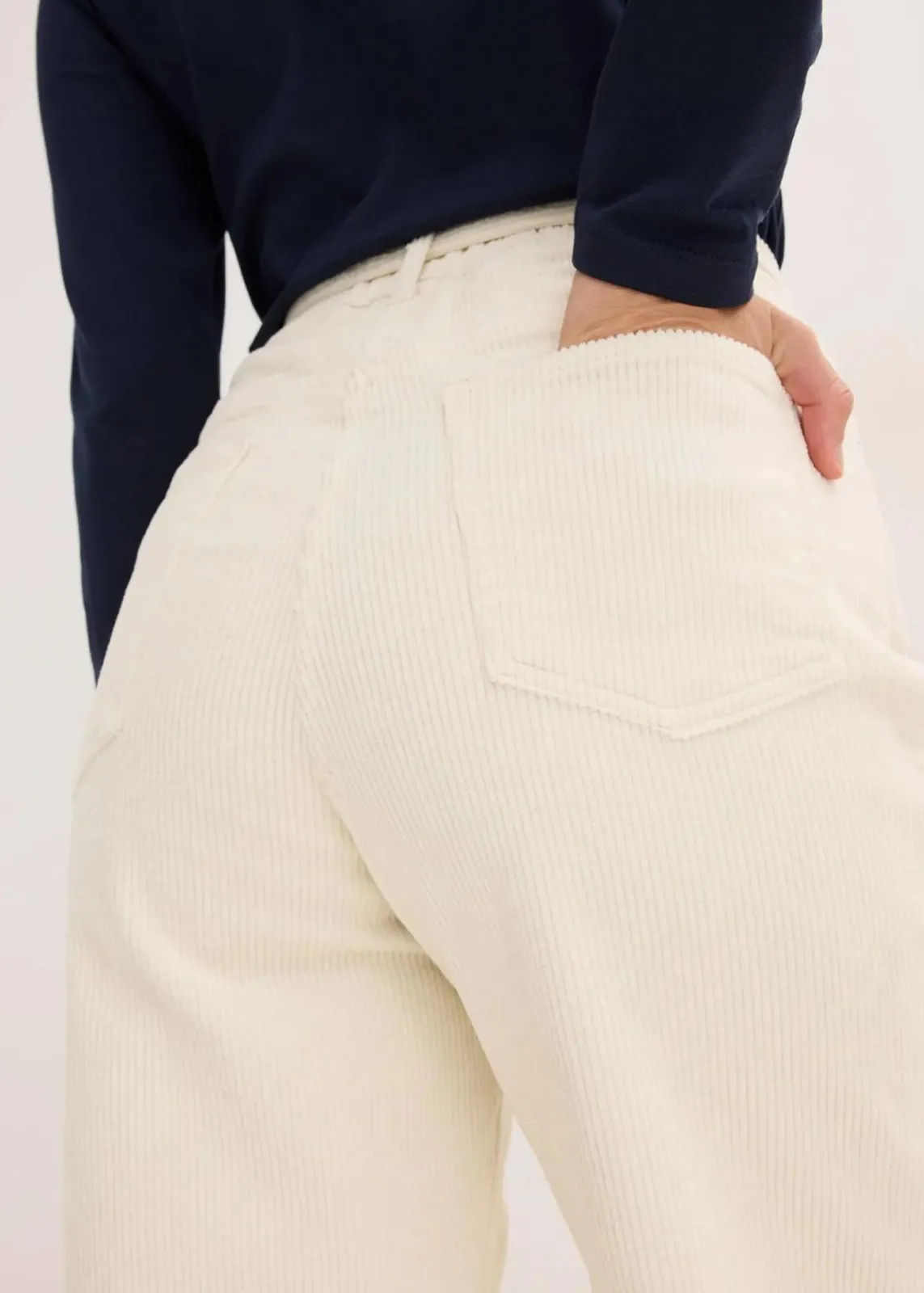 bonprix Hosen|Bekleidung·Kleider^Weite Cordhose mit Bindegürtel perlweiß