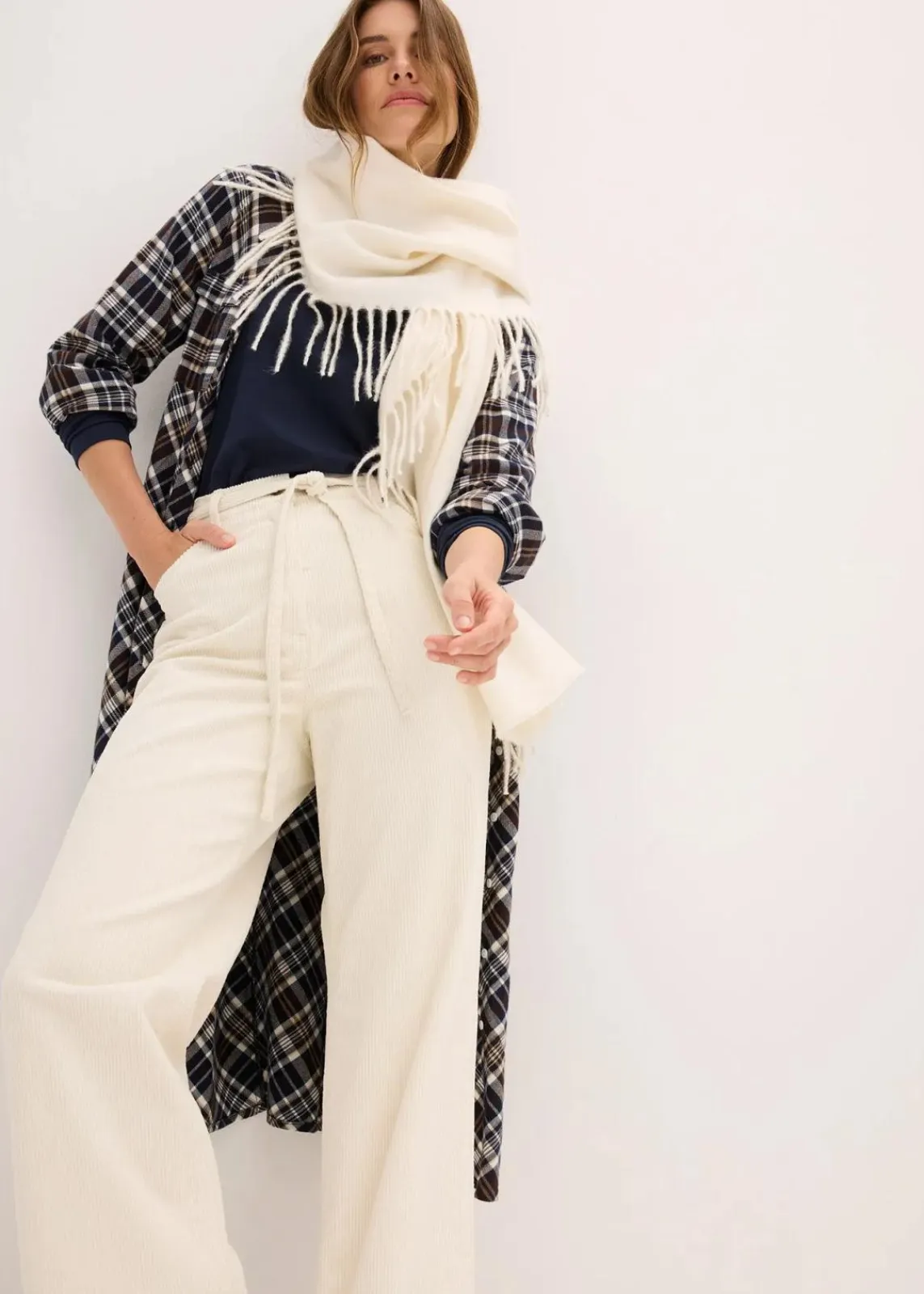 bonprix Hosen|Bekleidung·Kleider^Weite Cordhose mit Bindegürtel perlweiß