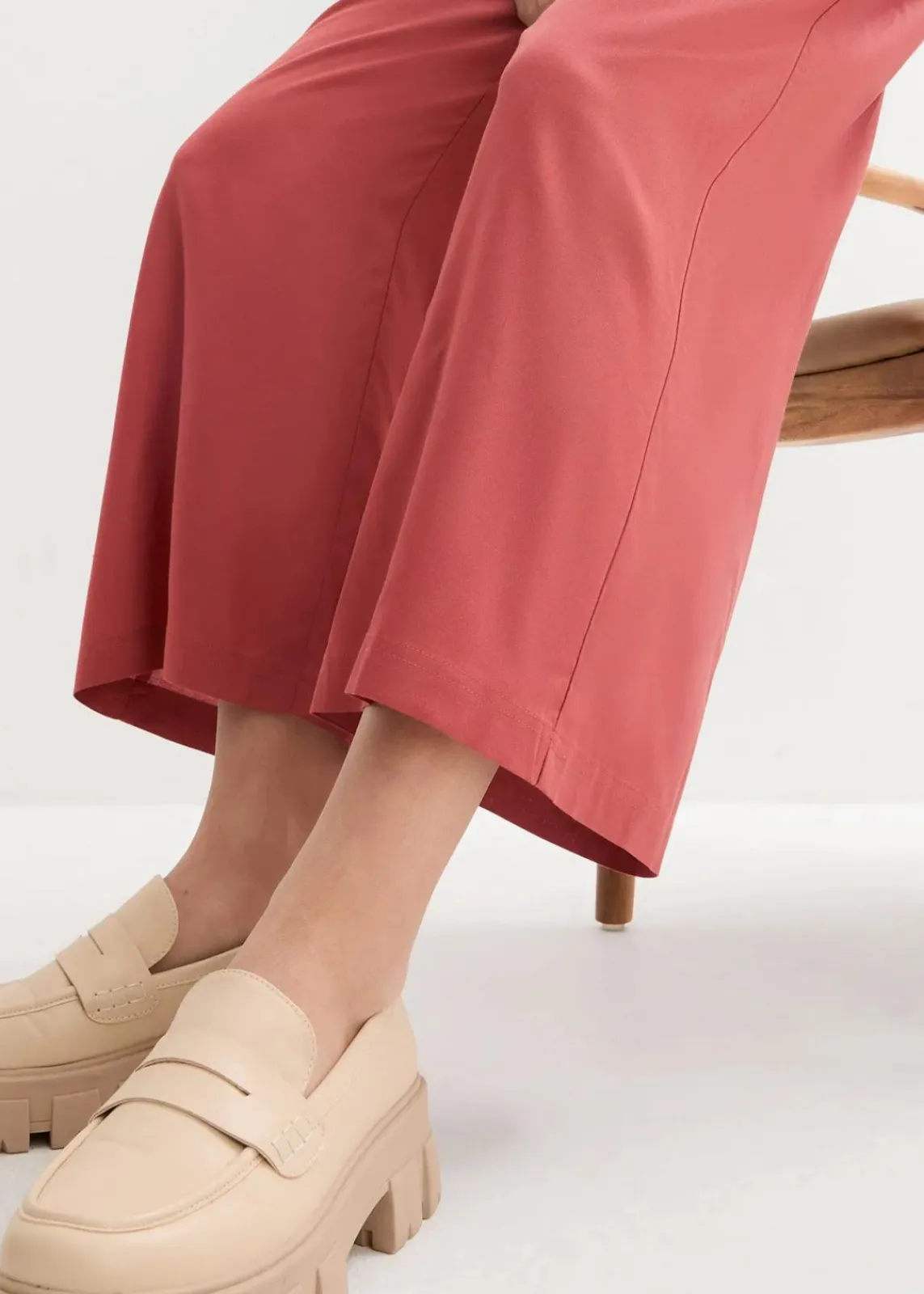 bonprix Nachhaltigere Materialien|Hosen^Weite Culotte aus nachhaltiger Viskose marsalabraun