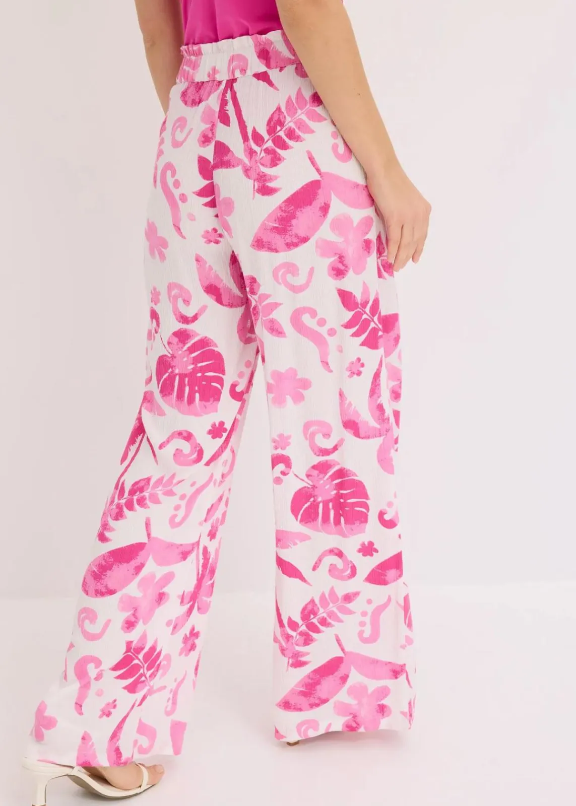bonprix Nachhaltigere Materialien|Hosen^Weite Hose aus strukturierter Viskose weiß/fuchsia floral