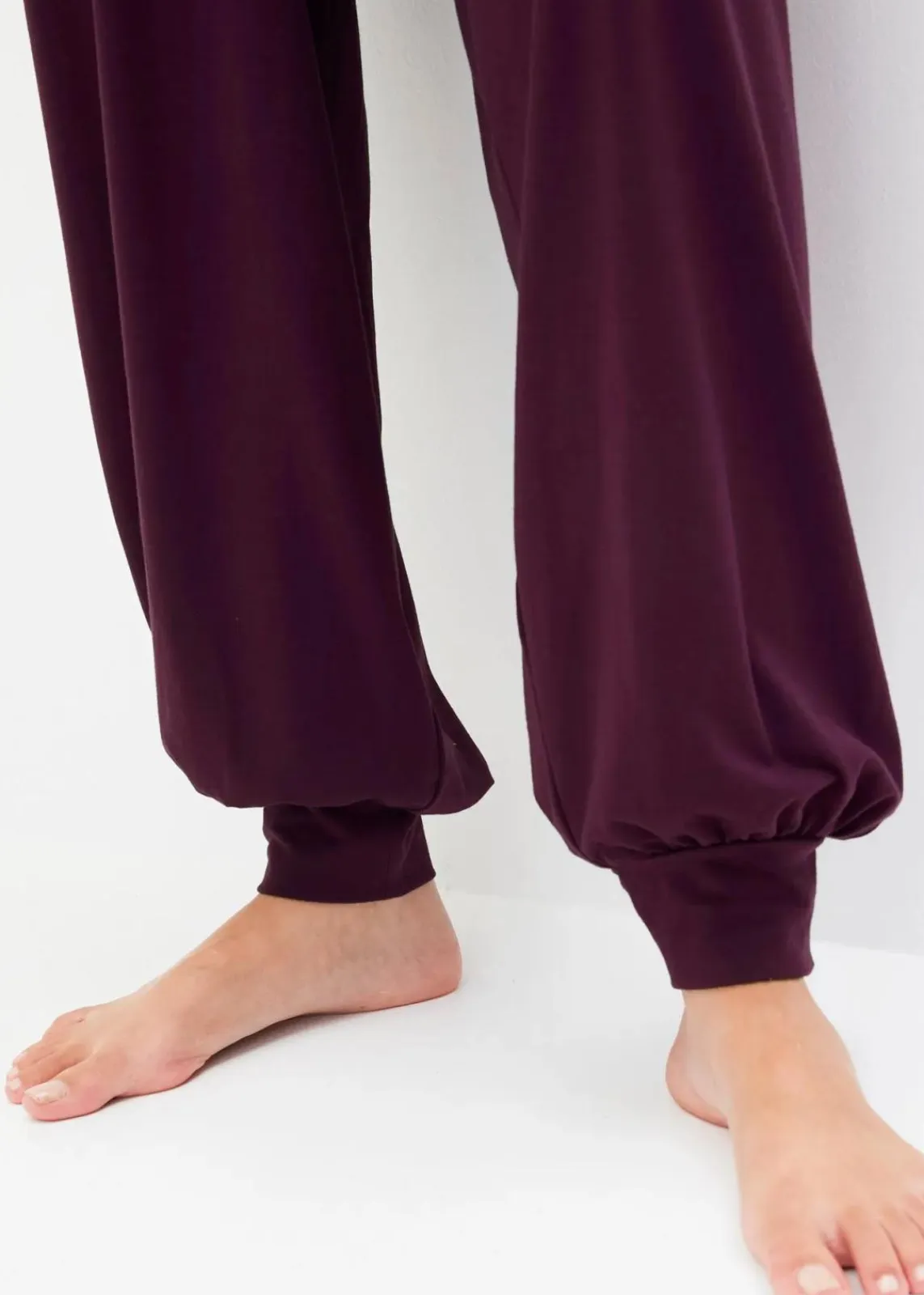 bonprix Hosen|Sportbekleidung^Weite Sporthose mit umklappbaren Bund holunderbeere