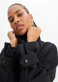 bonprix Nachhaltigere Materialien|Jacken & Mäntel^Weite Twill-Jacke mit aufgesetzten Taschen schwarz