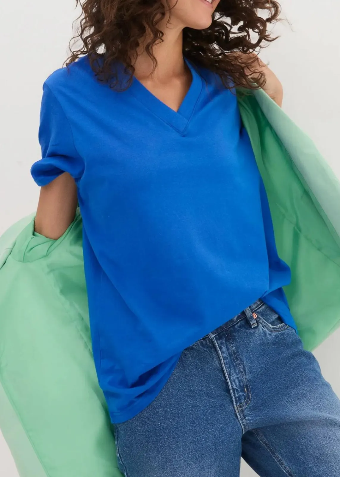 bonprix Bekleidung·Röcke|Basics^Weites Long-Shirt mit V-Ausschnitt, Kurzarm (5er Pack) hellkoralle + hummer + hellblau + azurblau + weiß