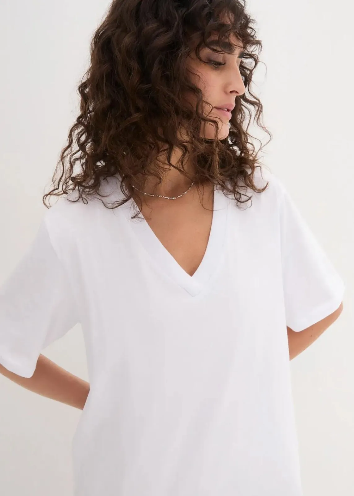 bonprix Shirts & Tops|Basics^Weites Long-Shirt mit V-Ausschnitt, Kurzarm (5er Pack) schwarz + schwarz + schwarz + weiß + weiß