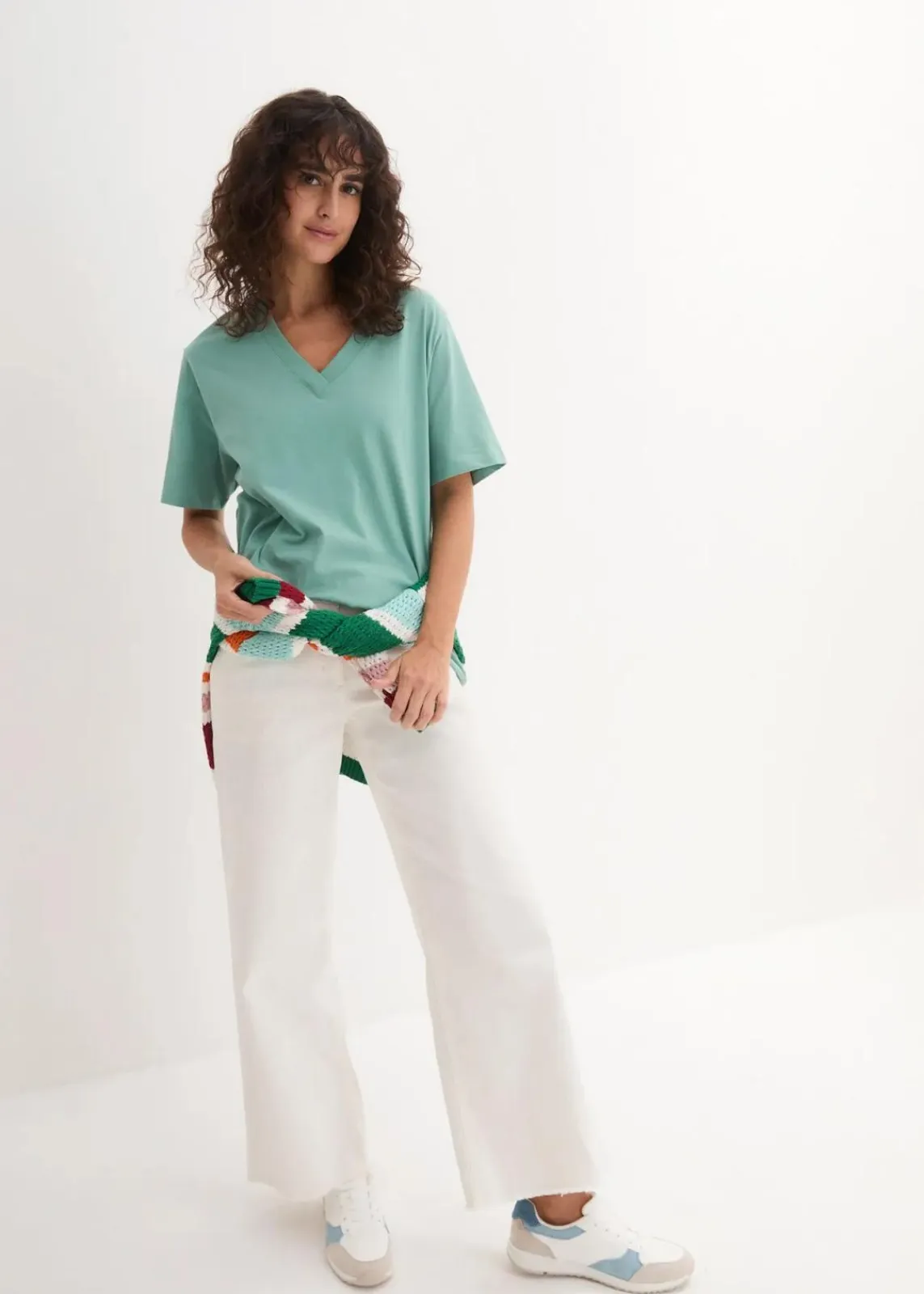 bonprix Shirts & Tops|Basics^Weites Long-Shirt mit V-Ausschnitt, Kurzarm (5er Pack) helllimone + salbeigrün + mitternachtsblau + hellgrau meliert + schwarz