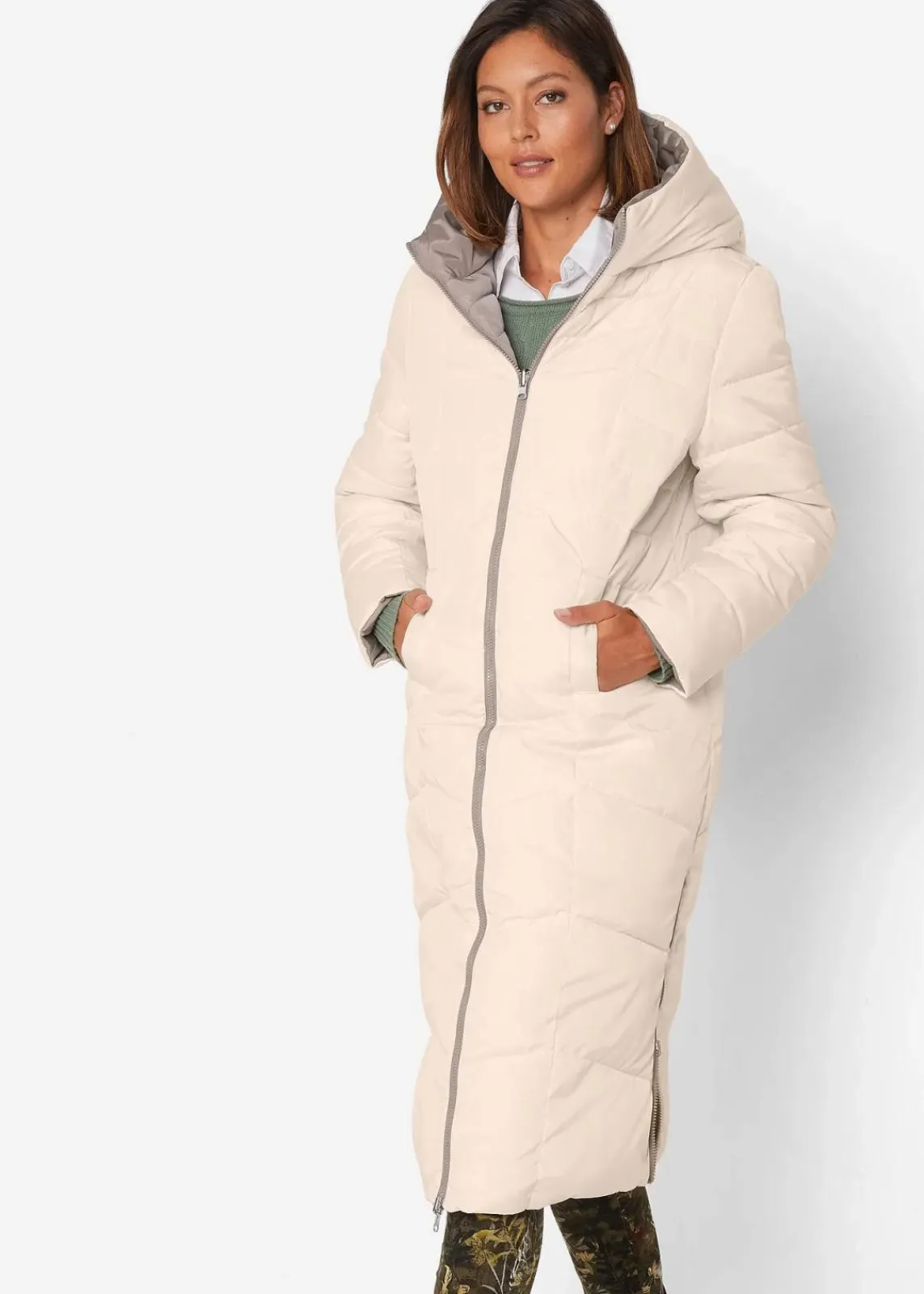 bonprix Bekleidung·Hosen|Jacken & Mäntel^Wende-Steppmantel taupe/elfenbein
