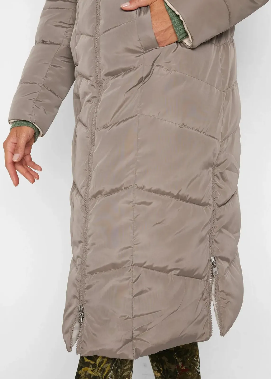 bonprix Bekleidung·Hosen|Jacken & Mäntel^Wende-Steppmantel taupe/elfenbein