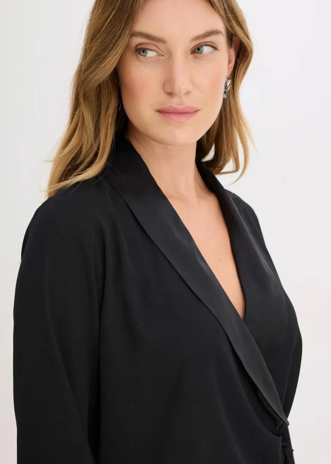 bonprix Bekleidung·Jacken & Mäntel|Blusen & Tuniken^Wickelbluse schwarz