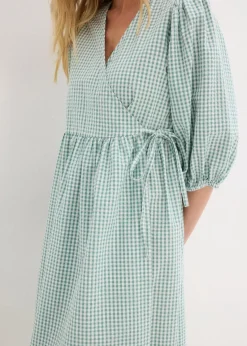 bonprix Kleider|Bekleidung·Pullover & Strickjacken^Wickelkleid aus Strukturmaterial rauchsalbei/wollweiß kariert