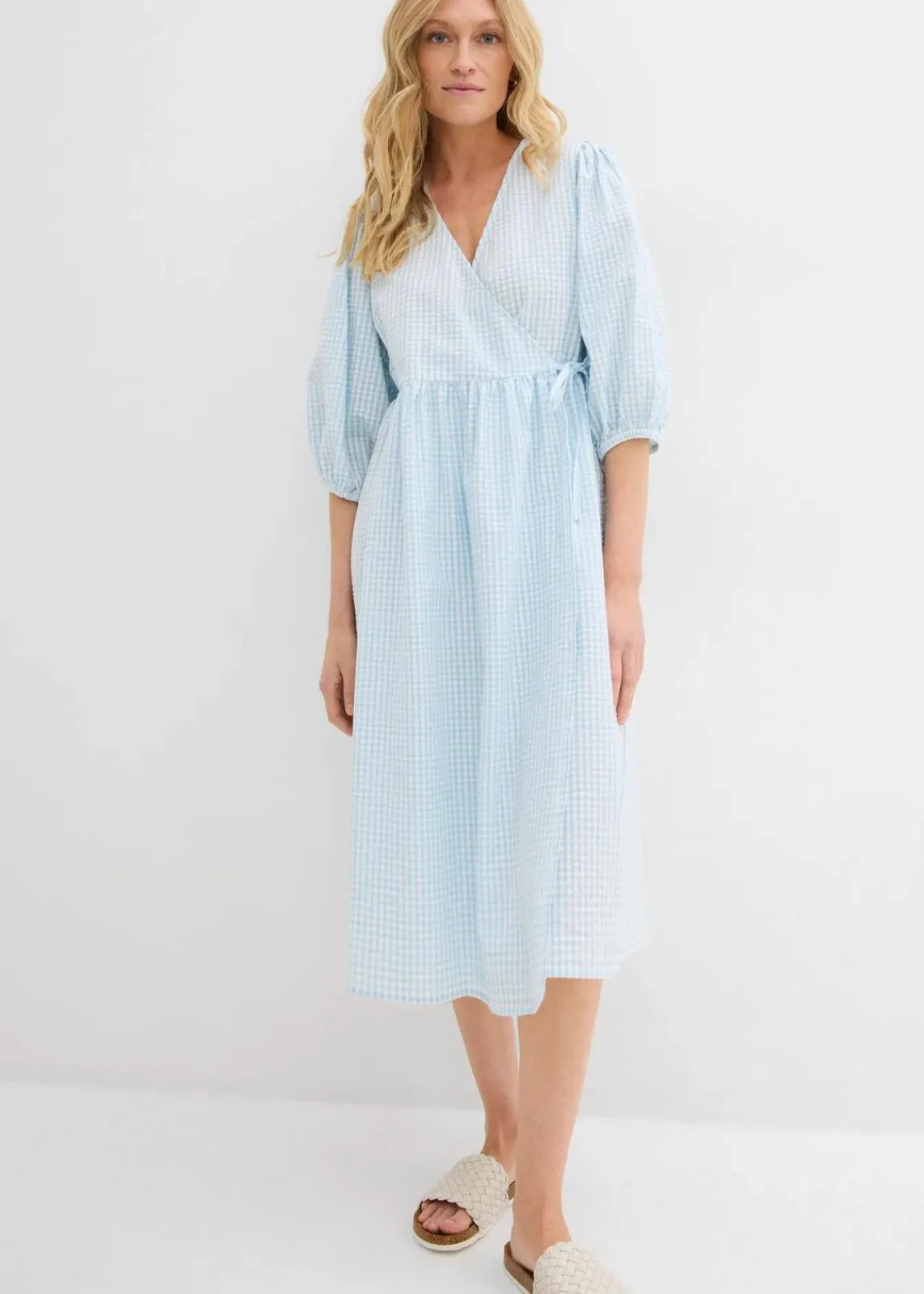bonprix Bekleidung·Pullover & Strickjacken|Kleider^Wickelkleid aus Strukturmaterial eisblau/wollweiß kariert