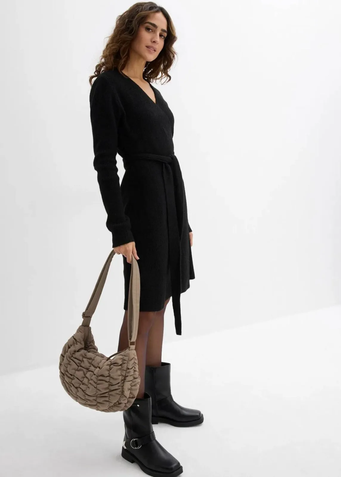 bonprix Bekleidung·Blazer|Umstandsmode^Wickelkleid aus Strick für die Schwangerschaft und danach schwarz