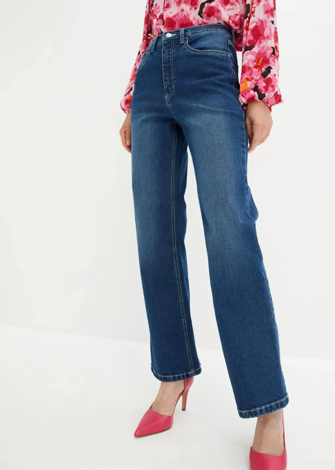 bonprix Bekleidung·Shirts & Tops|Nachhaltigere Materialien^Wide Leg Jeans High Waist mittelblau denim used