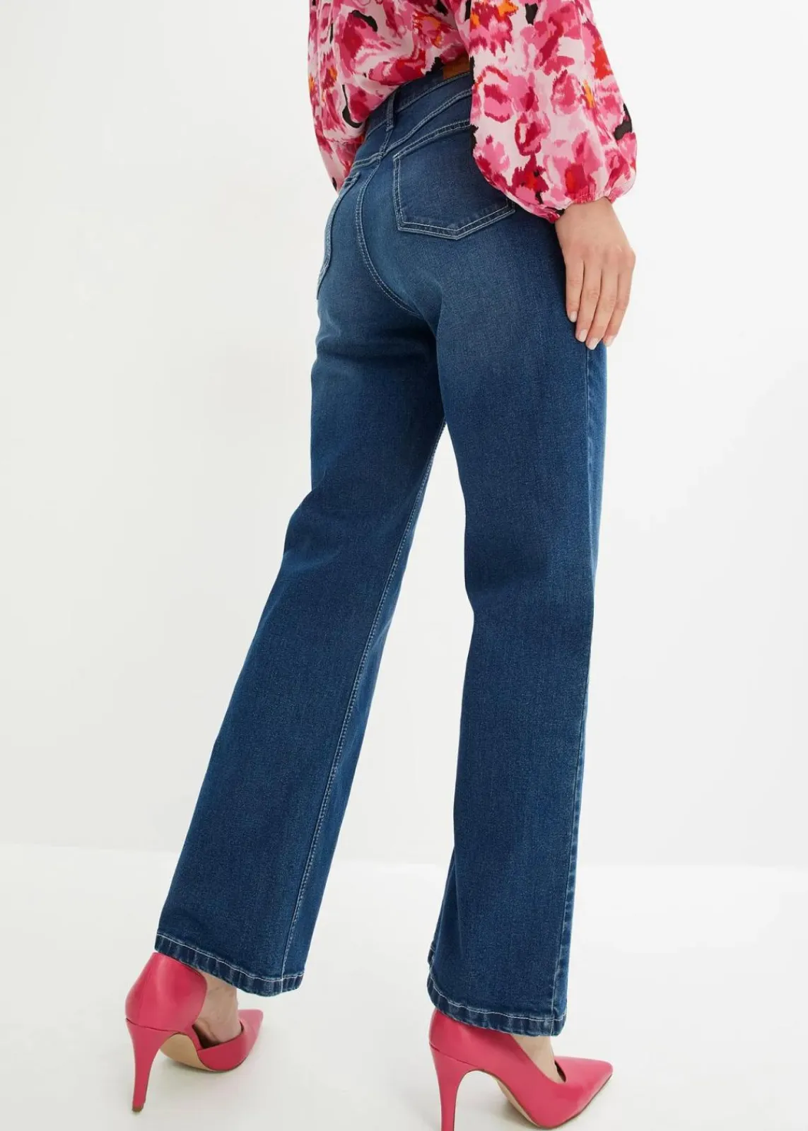 bonprix Bekleidung·Shirts & Tops|Nachhaltigere Materialien^Wide Leg Jeans High Waist mittelblau denim used