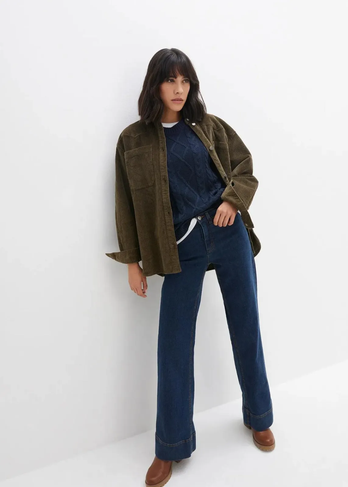 bonprix Kurzgrößen|Bekleidung·Shirts & Tops^Wide- Leg Jeans Mid Waist, Komfort-Stretch nachtblau denim