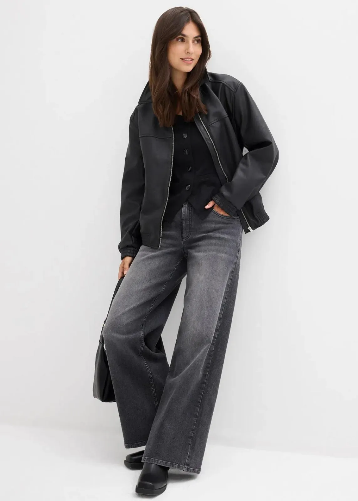bonprix Kurzgrößen|Jeans^Wide-Leg-Jeans, High Waist schwarz denim used