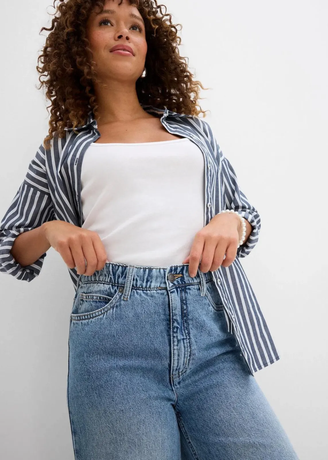 bonprix Jeans^Wide-Leg-Jeans High Waist, cropped hellblau denim used