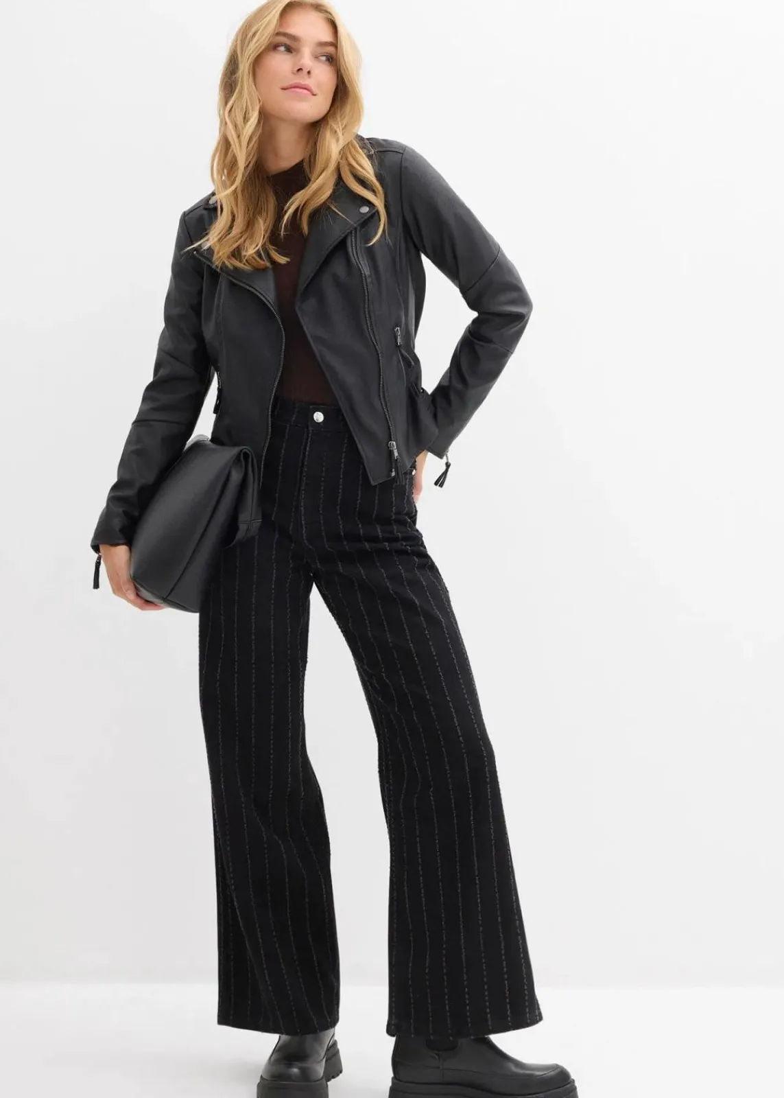 bonprix Jeans|Bekleidung·Shirts & Tops^Wide-Leg-Jeans High Waist mit Destroyed Effekten schwarz denim used