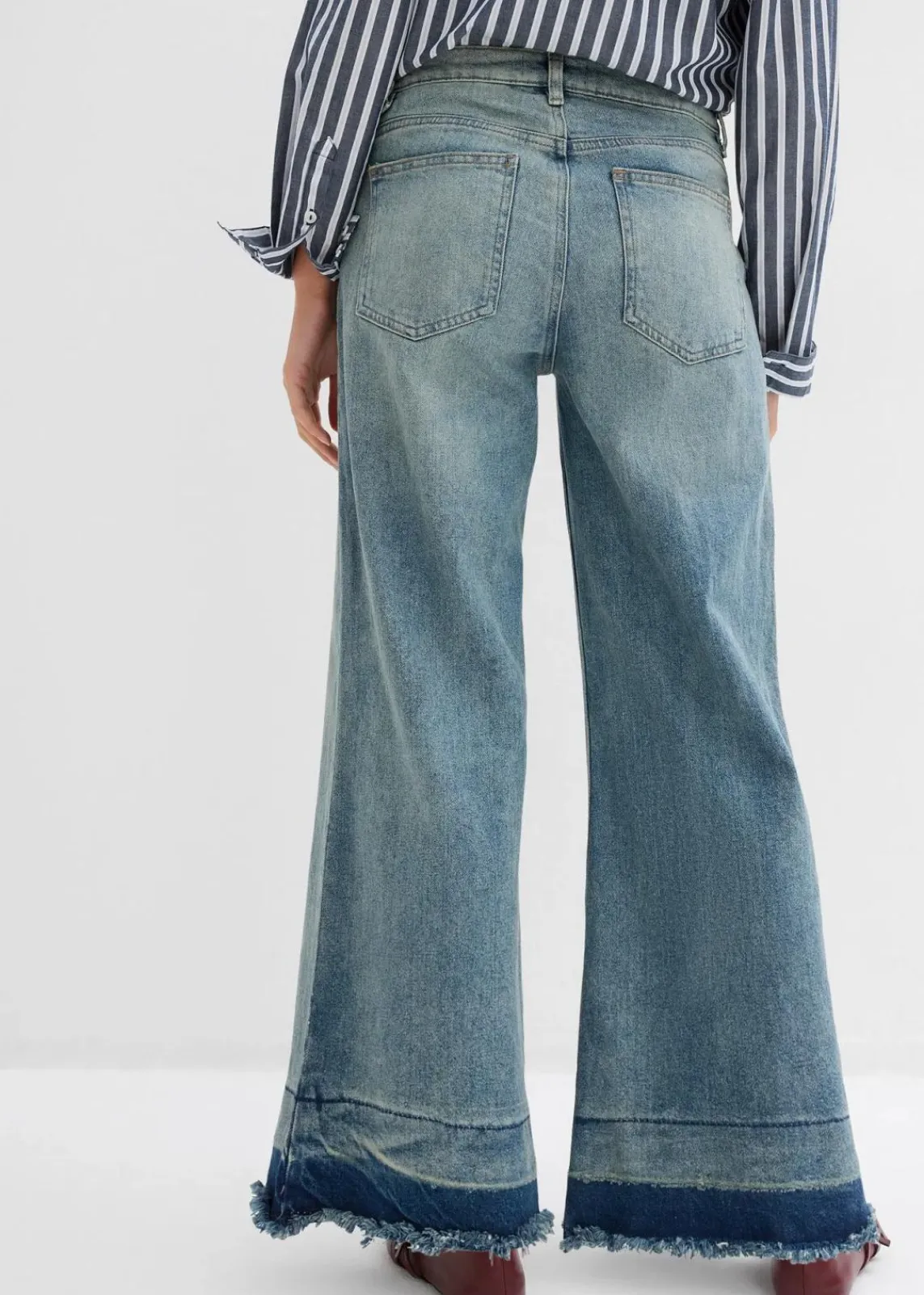 bonprix Kurzgrößen|Bekleidung·Shirts & Tops^Wide-Leg-Jeans Mid Waist hellblau denim used vintage