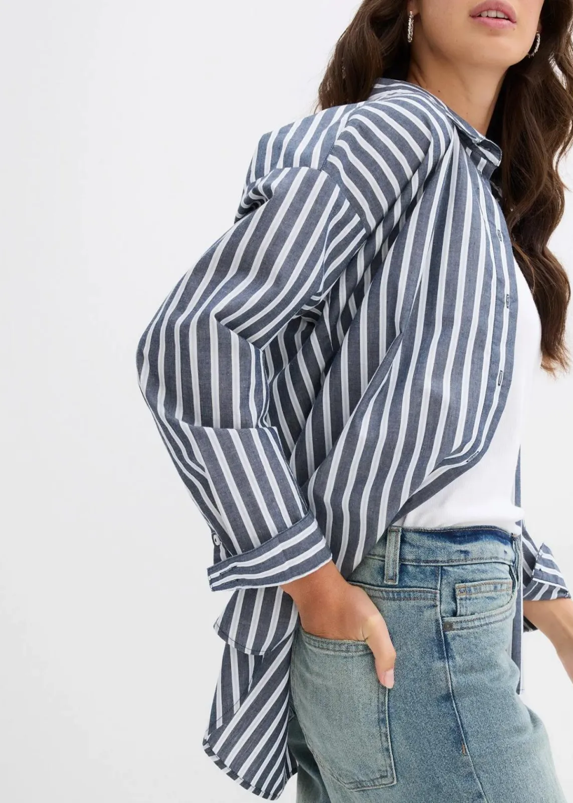 bonprix Kurzgrößen|Bekleidung·Shirts & Tops^Wide-Leg-Jeans Mid Waist hellblau denim used vintage