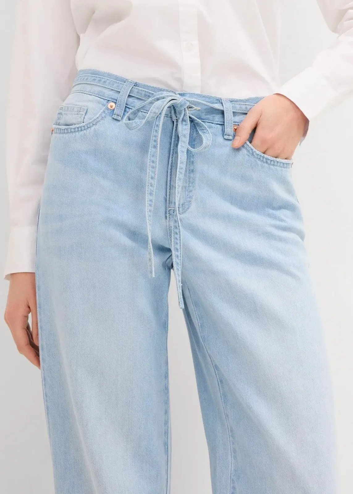 bonprix Kurzgrößen|Bekleidung·Shirts & Tops^Wide-Leg-Jeans, Mid Waist, Gürtel eisblau denim used