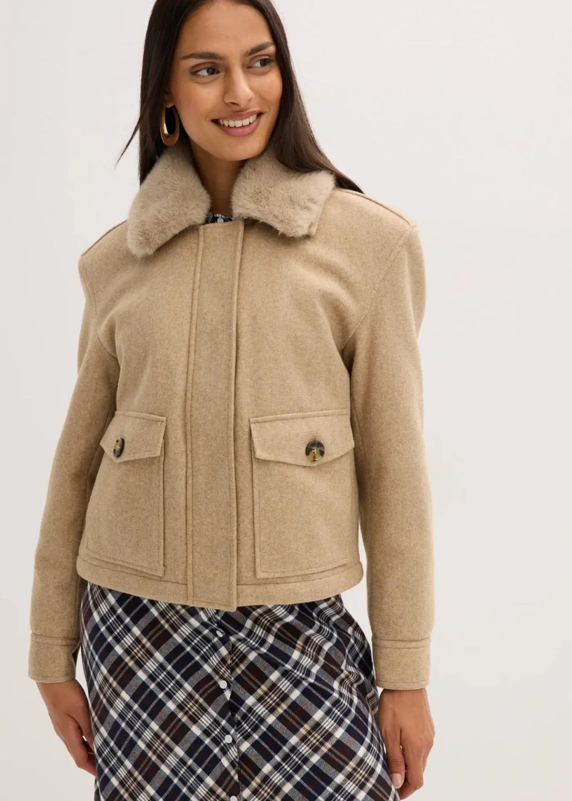 bonprix Bekleidung·Hosen|Jacken & Mäntel^Winterjacke in Wolloptik hellkhaki meliert