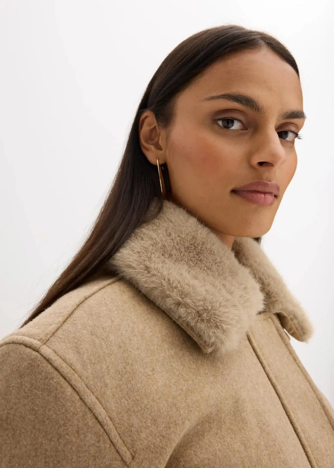 bonprix Bekleidung·Hosen|Jacken & Mäntel^Winterjacke in Wolloptik hellkhaki meliert