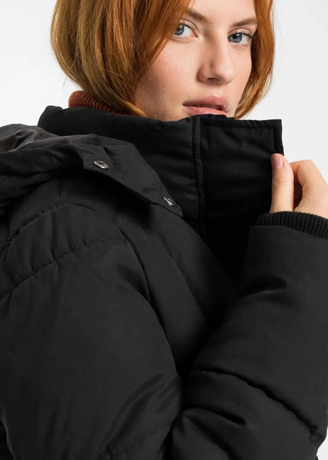 bonprix Jacken & Mäntel|Bekleidung·Hosen^Winterjacke mit verstellbarem Taillenbündchen schwarz