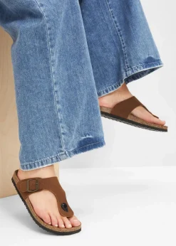 bonprix Sommerschuhe^Zehenstegpantoletten mit dekorativer Schnalle braun