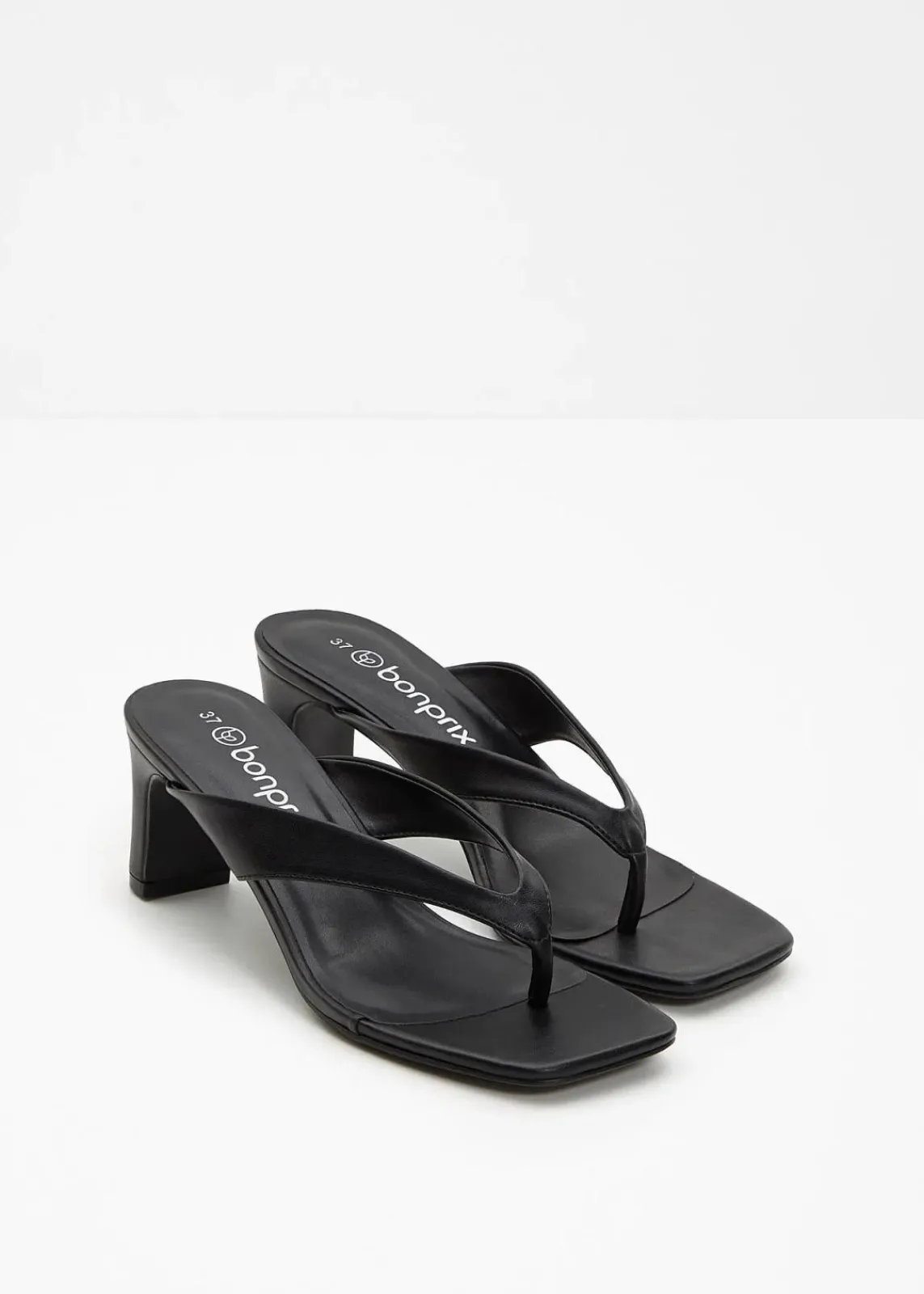 bonprix Sommerschuhe^Zehenstegpantoletten mit Blockabsatz schwarz