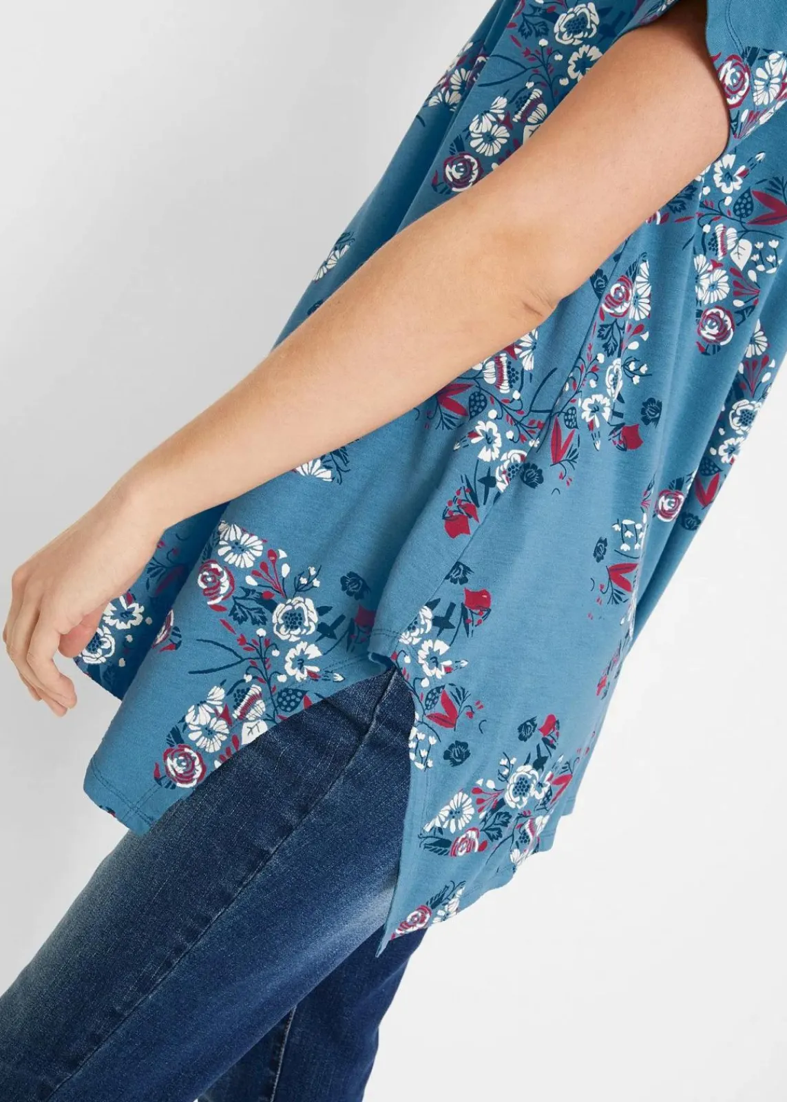 bonprix Shirts & Tops|Nachhaltigere Materialien^Zipfel-Longshirt, kurzarm jeansblau bedruckt